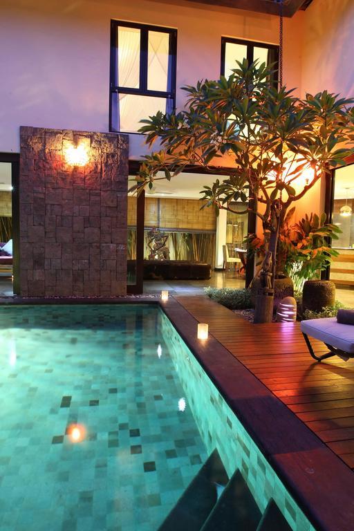 סמיניאק Elok Villas מראה חיצוני תמונה