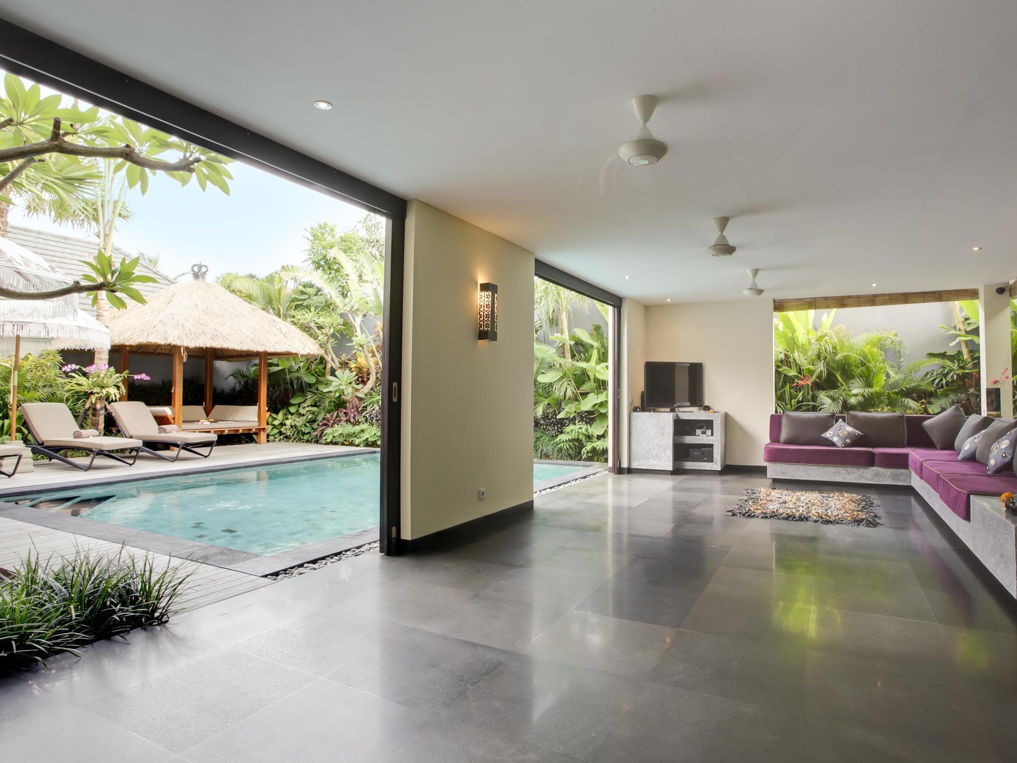 סמיניאק Elok Villas מראה חיצוני תמונה