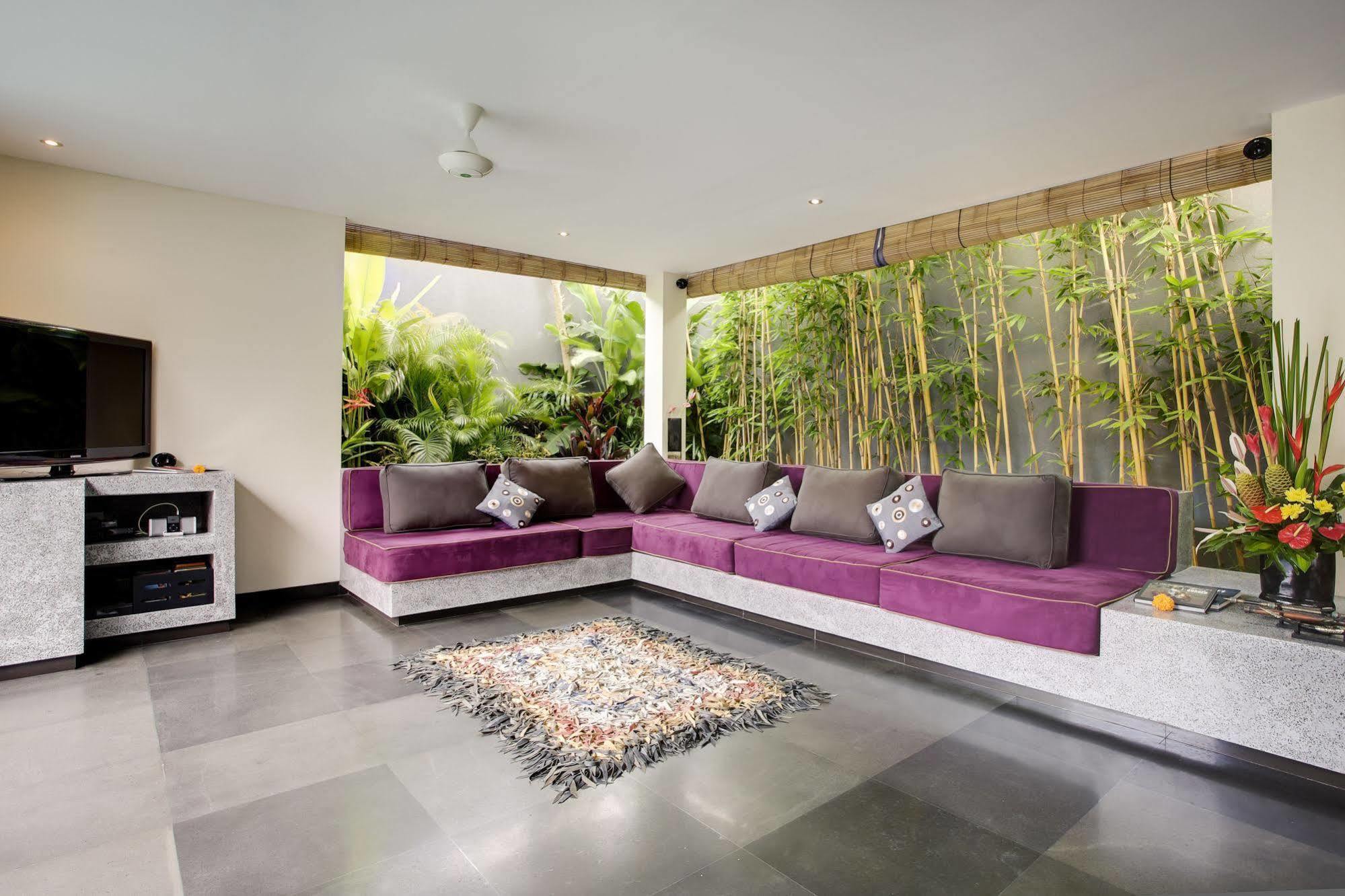 סמיניאק Elok Villas מראה חיצוני תמונה