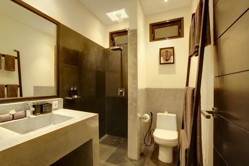 סמיניאק Elok Villas מראה חיצוני תמונה